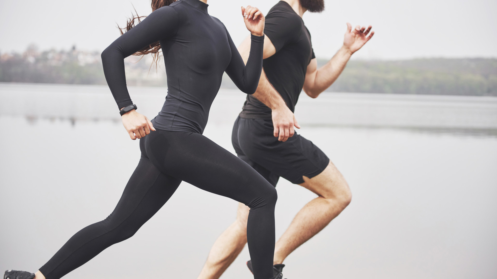 Manchons de compression : pourquoi sont-ils devenus indispensables dans le sport ?